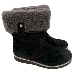 UGG Australia Callie Sheepskin Cozy Casual Black Gray Bootie Cozy size 5